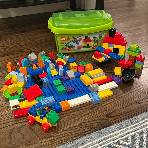 LEGO Duplo Building Set with Storage Bin/Big Bricks Toodler Lego Mega Blocks - Picture 3 of 17